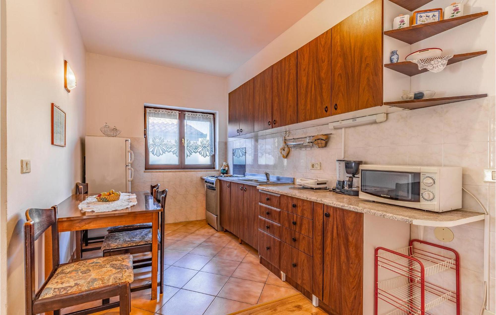 Lovely In With Kitchen